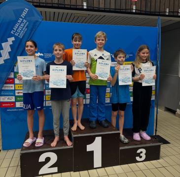 Zimsko moštveno in posamezno prvenstvo v plavanju z odličnimi rezultati (9)